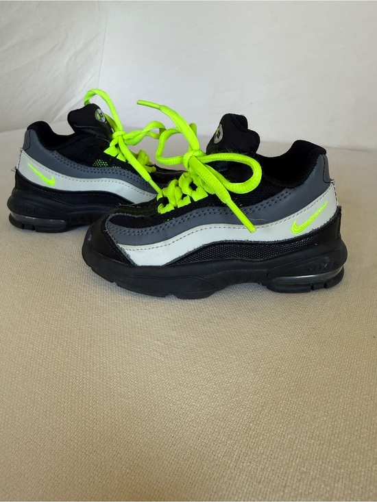 Nike Other - Nike Air Max 95 TD sneakers in a "Black Volt" colorway size 7C